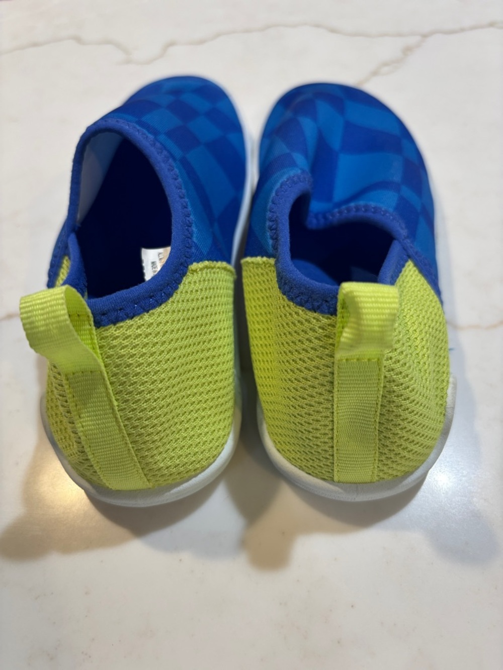 Speedo Kids Slip-On Swim Shoes in Blue and Neon Yellow Size M - Picture 4 of 9